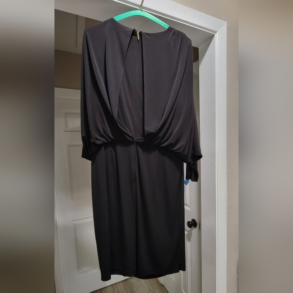 Stunning Donna Karan formal dress - Picture 2 of 5